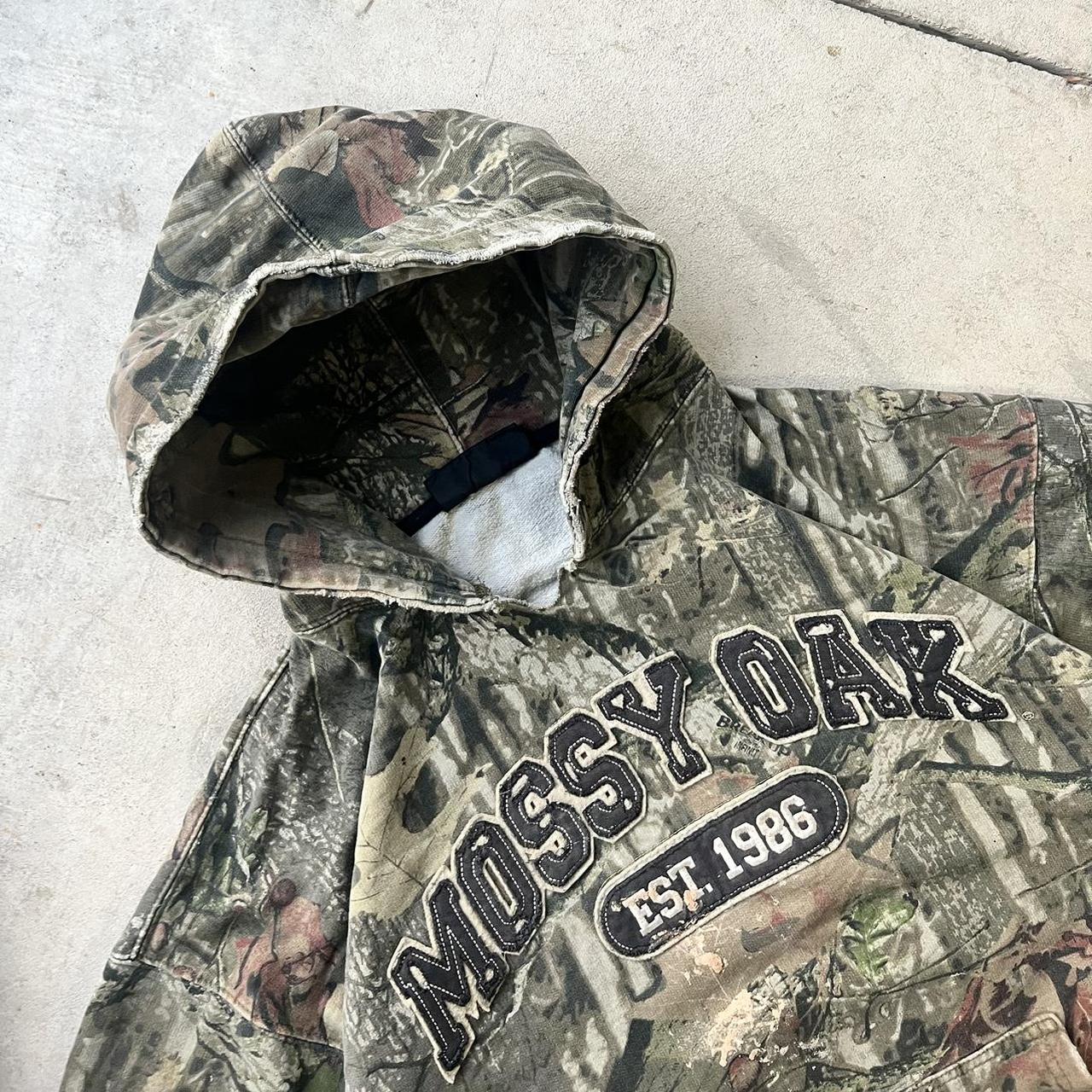 Vintage Y2K Mossy Oak Camo Hoodie