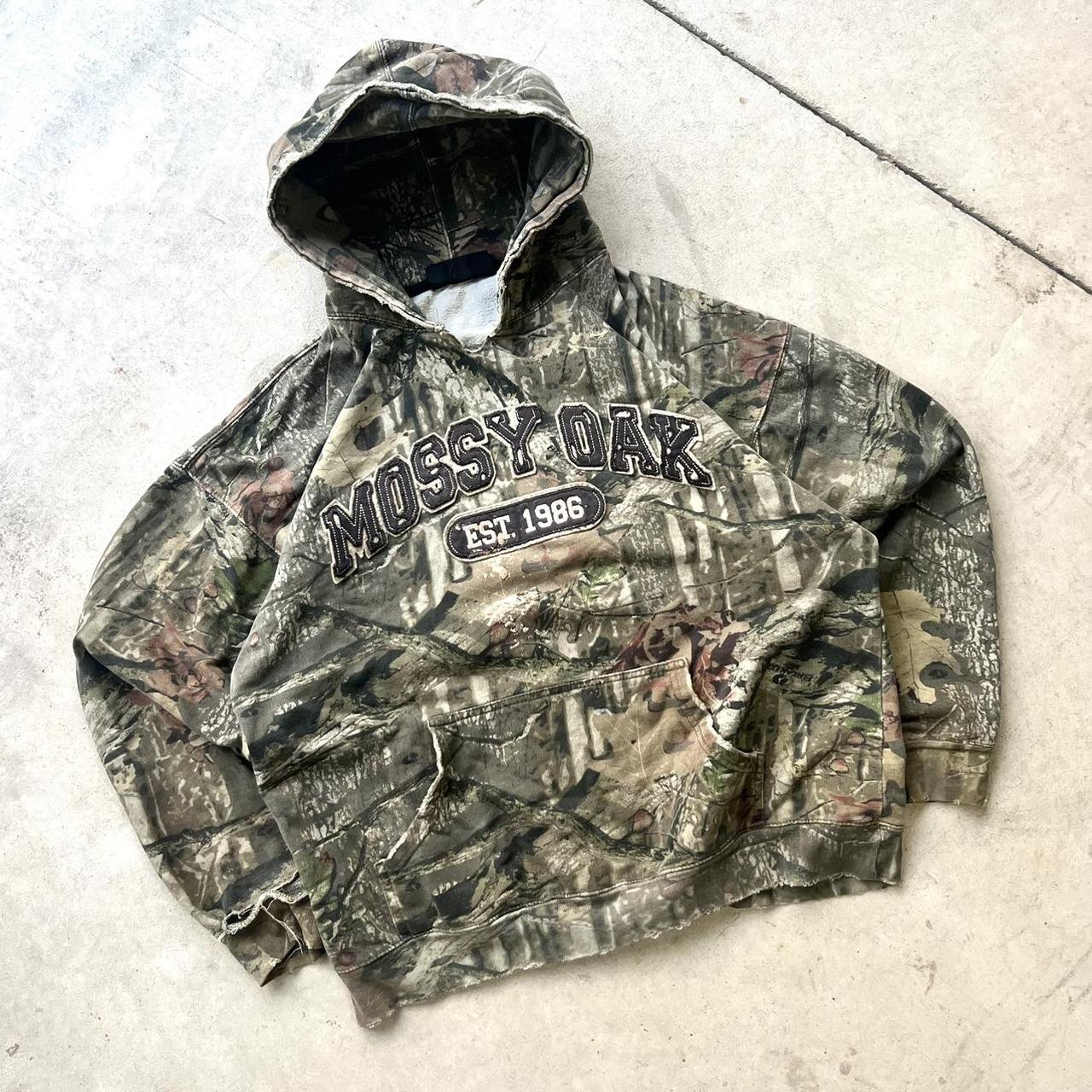 Vintage Y2K Mossy Oak Camo Hoodie