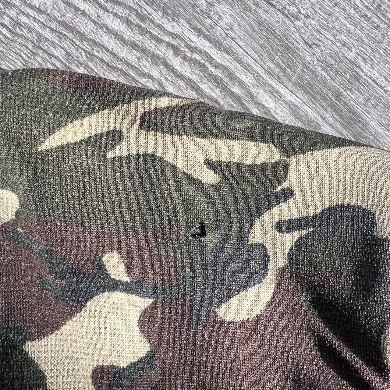 Vintage 90s Camo Waffle Thermal Zip-up!