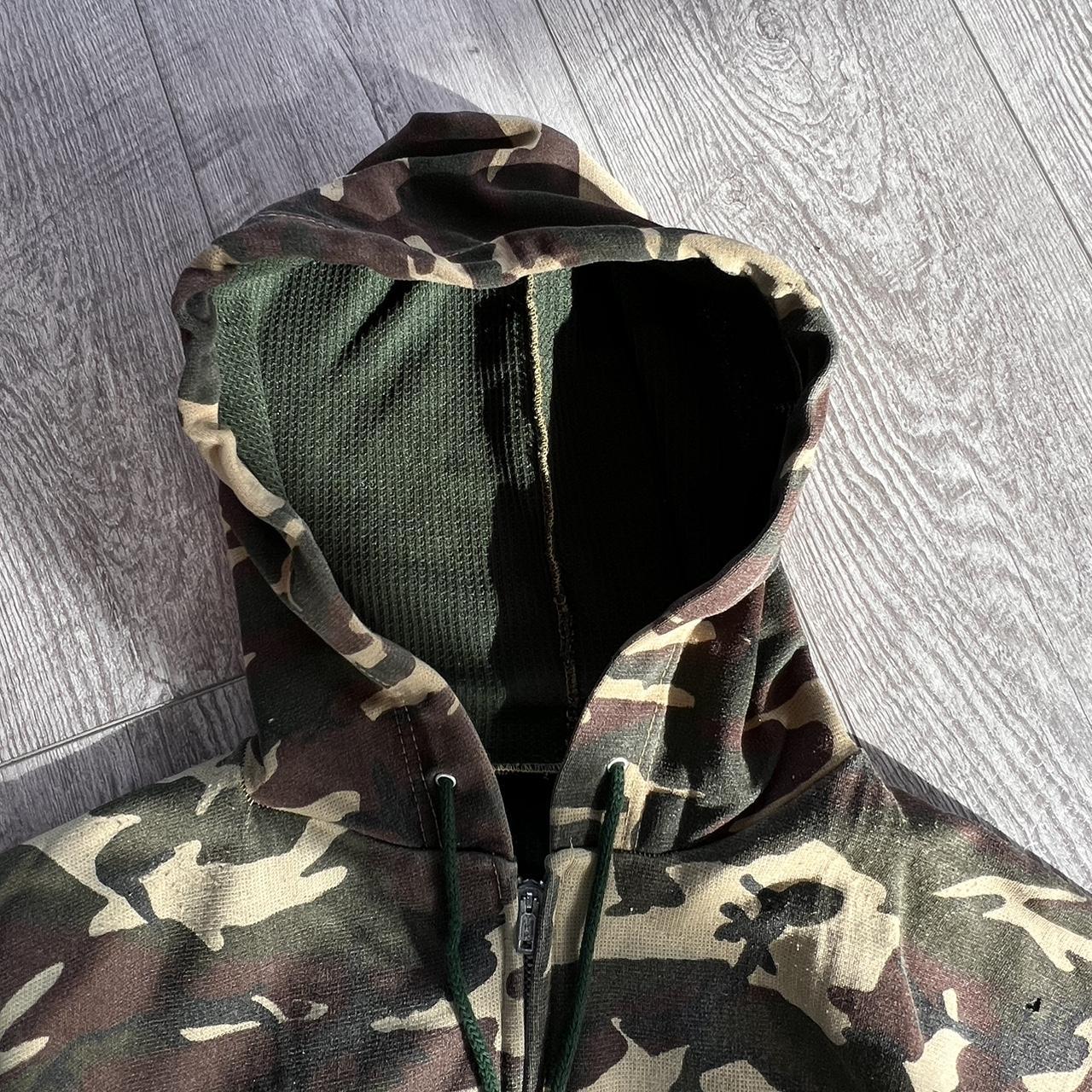 Vintage 90s Camo Waffle Thermal Zip-up!